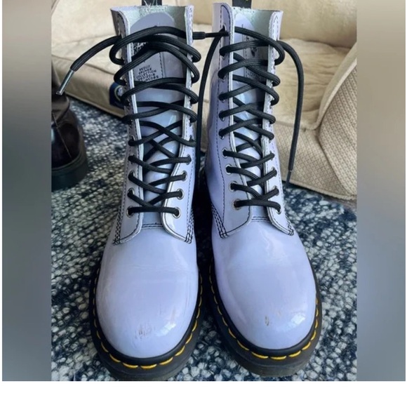 Lavender Marc Jacobs x Dr. Martens Boots - Picture 2 of 3
